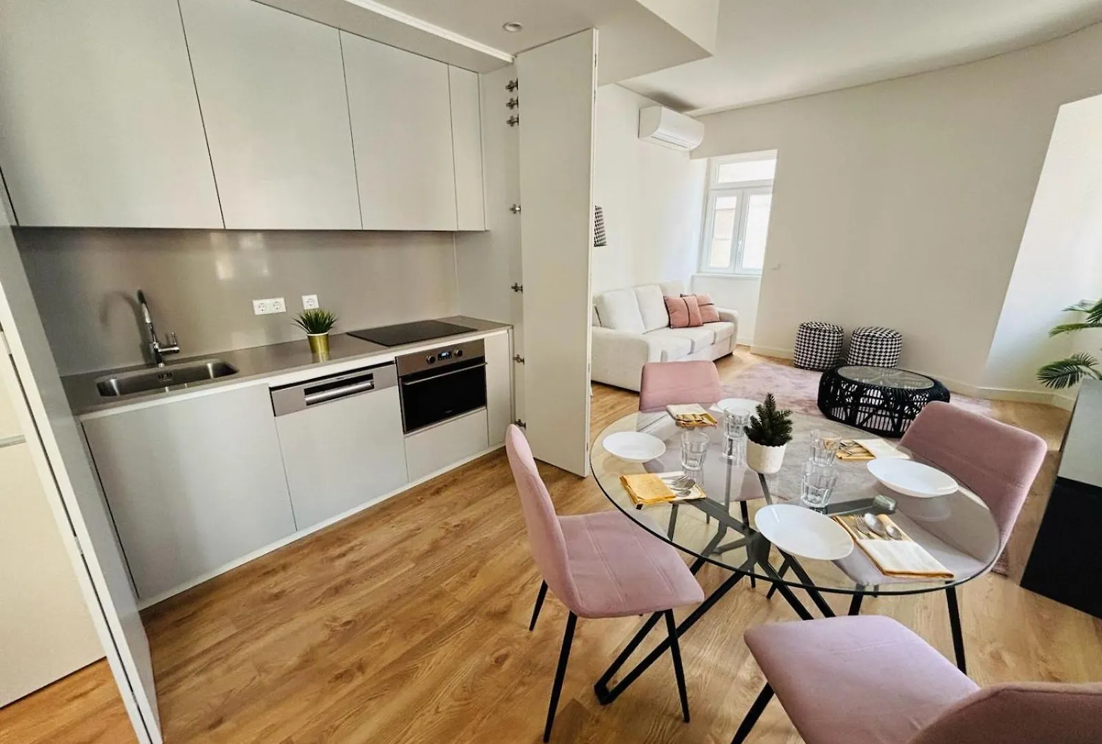 The Luciano House - Confortable & Central Apartments Lizbona
